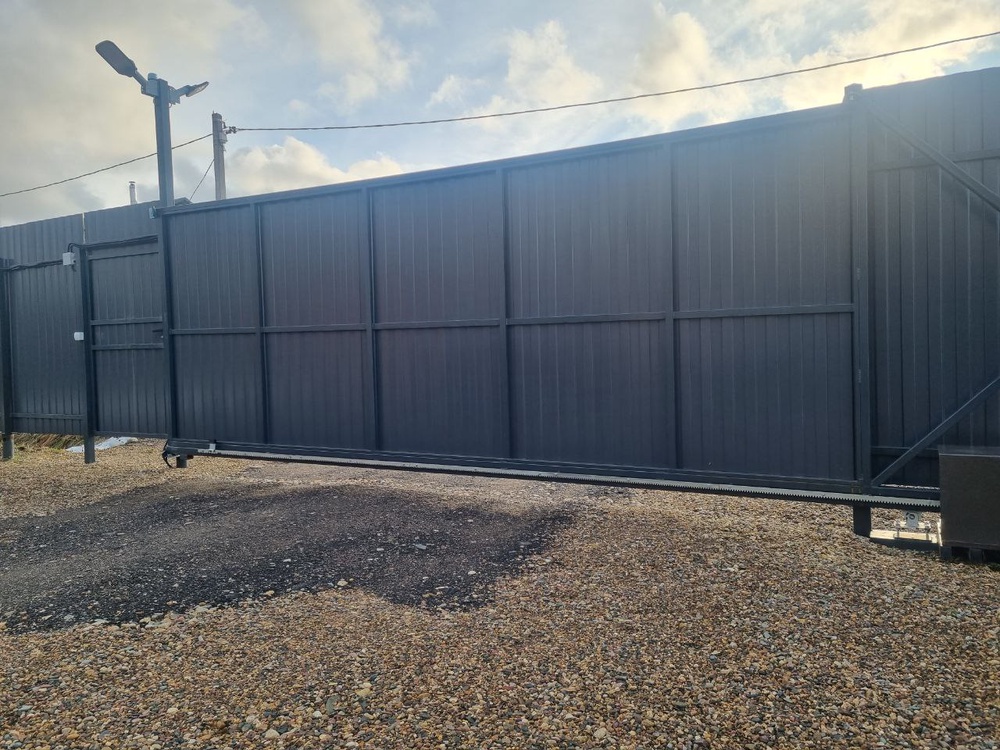 Заборы под ключ в Ярославле и области с гарантией до 2 лет